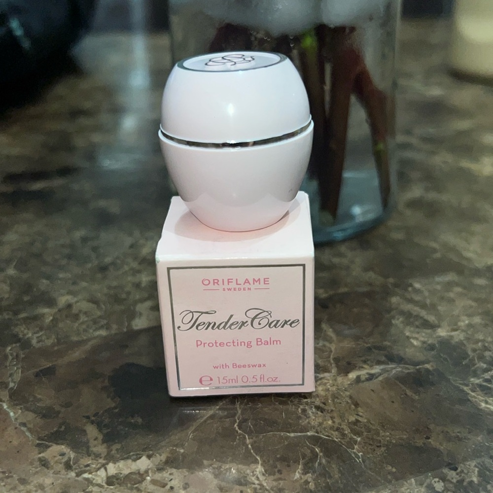 BEESWAX Oriflame Tender Care Rose Protecting Balm
